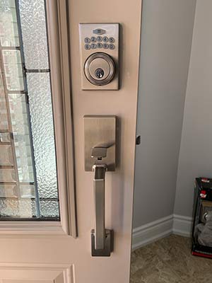Gripset with digital keypad deadbolt